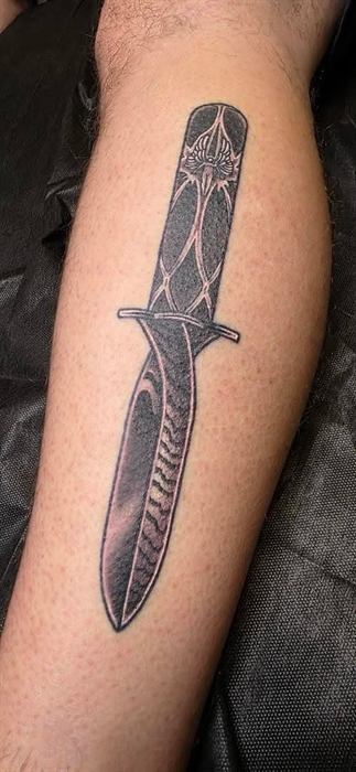 Black dagger on the calf