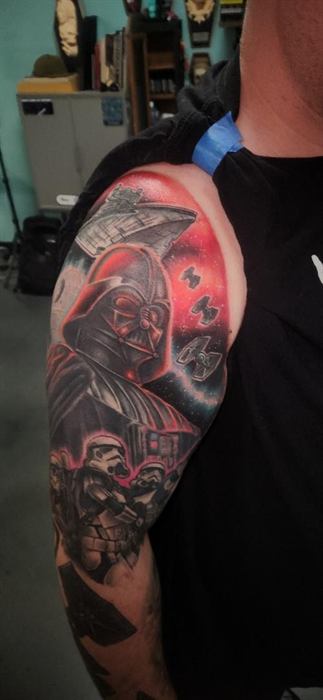 Anime sleeve across the shoulder